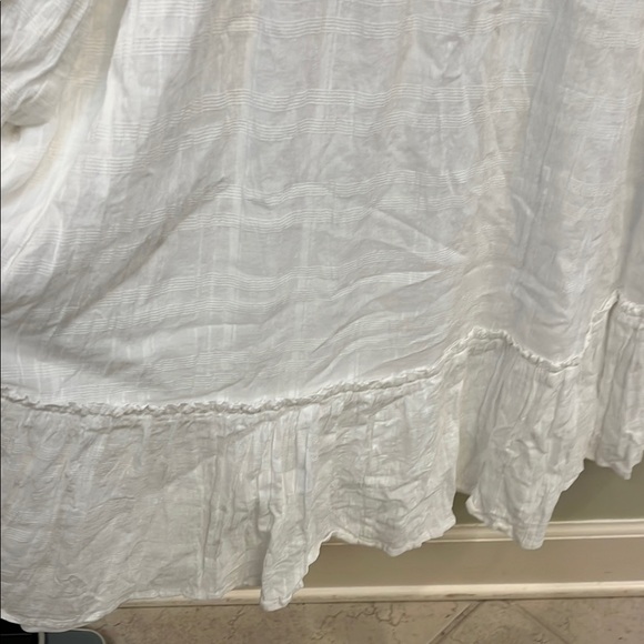 Gauzy white tiered dress - Picture 4 of 5